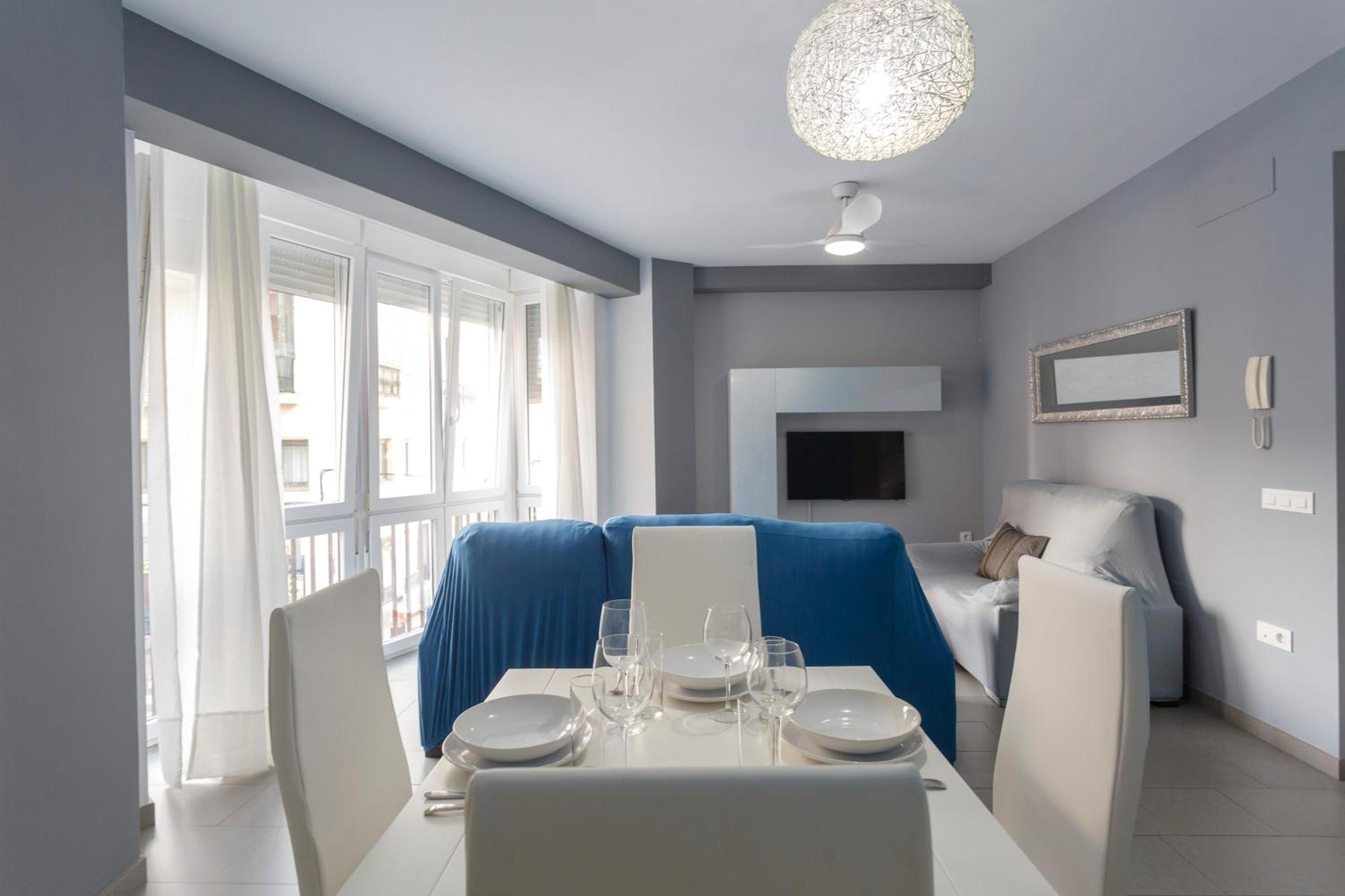 Apartment Puerta Del Mar Family By Cadiz4rentals *